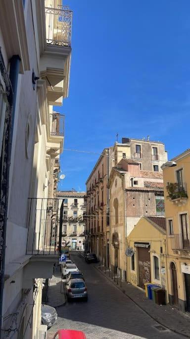 La Casa Dell Alfiere Apartment Catania Luaran gambar