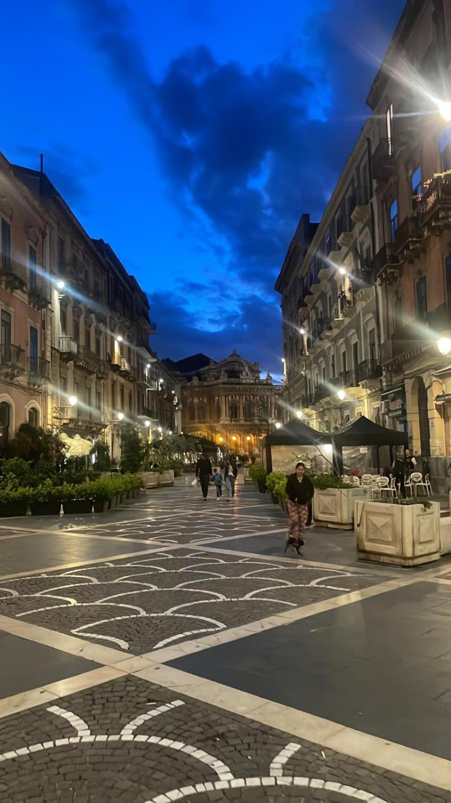 La Casa Dell Alfiere Apartment Catania Luaran gambar