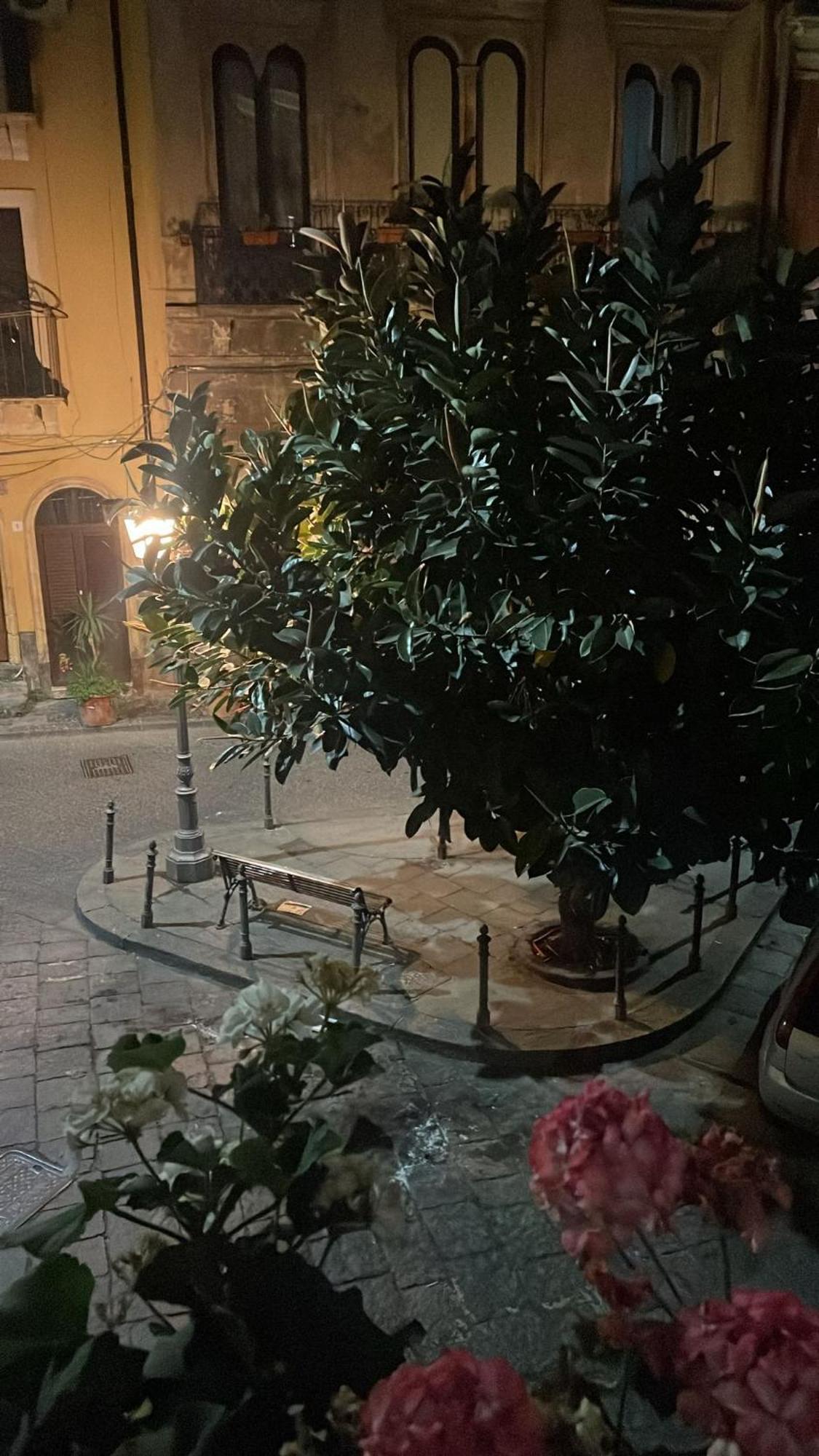 La Casa Dell Alfiere Apartment Catania Luaran gambar